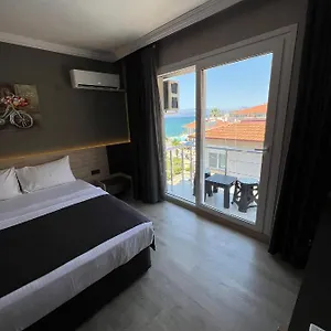 Grand Faik 3* Çeşme